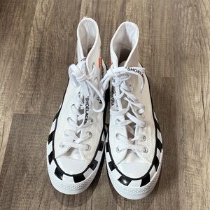 Off-White kids size 6 women’s 8 White High-Top converse Sneakers